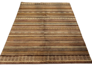 Gabbah Hand-Knotted Wool Rug – Elegant Traditional Patterns & Rich Texture